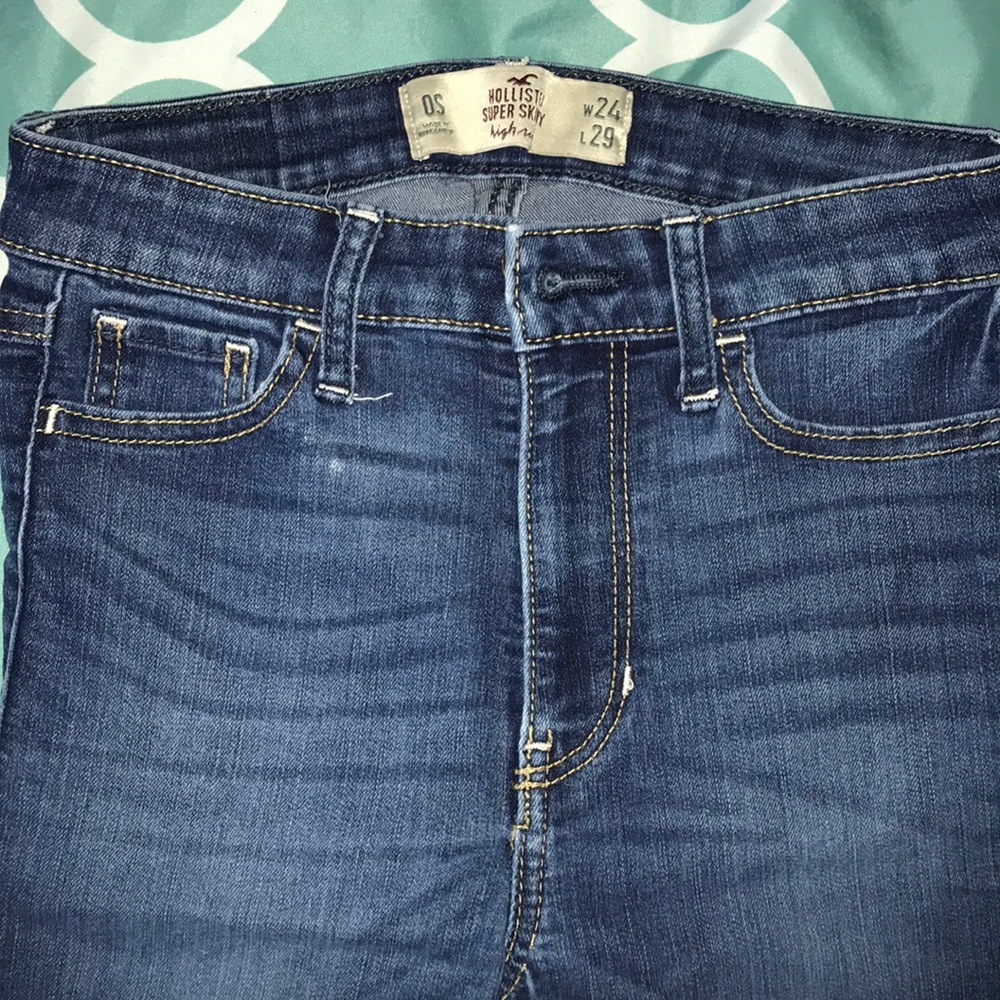 ❗️FINAL SALE Hollister Jean Bundle - Picture 2 of 3